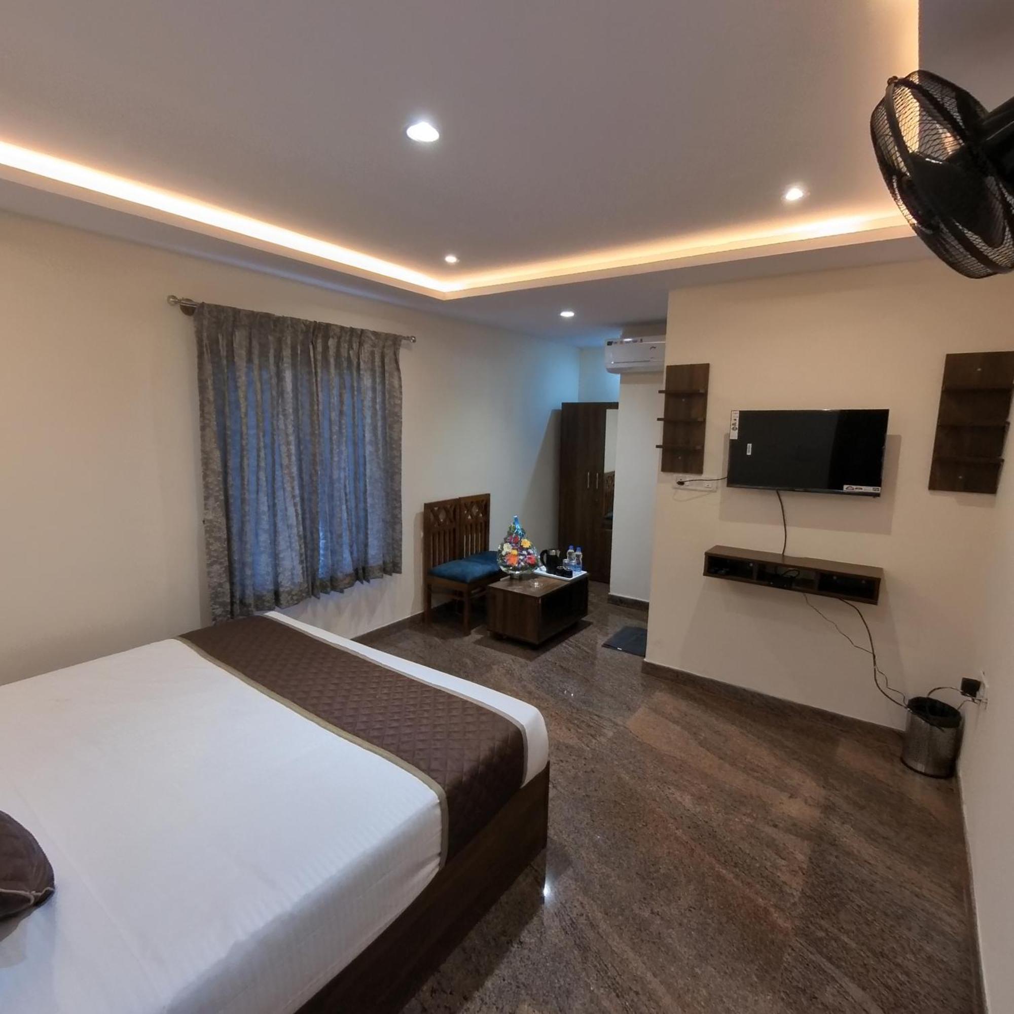 Hotel Olive Leave'S Bangalore Dış mekan fotoğraf