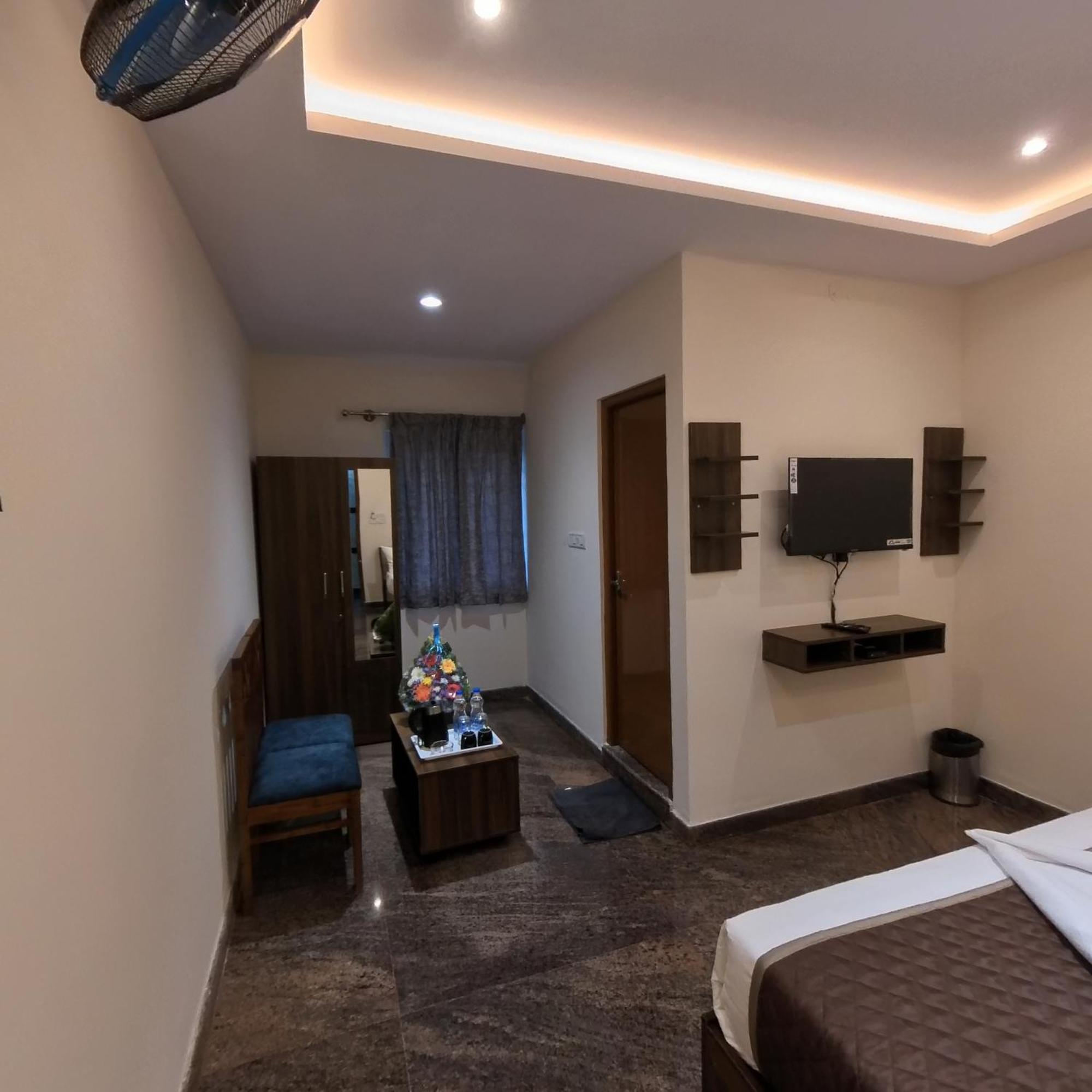 Hotel Olive Leave'S Bangalore Dış mekan fotoğraf